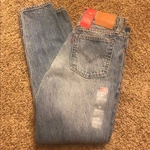 Levi’s Wedgie Fit Jeans